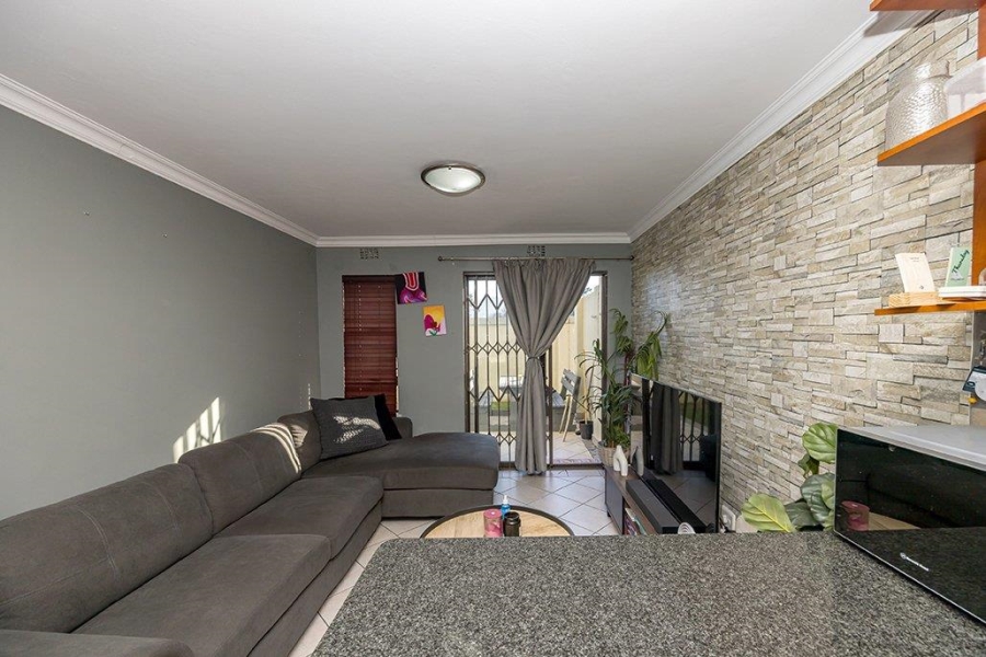 2 Bedroom Property for Sale in Klipkop Western Cape